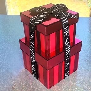 Victoria Secret Holiday Christmas Red Metallic Gift Boxes Display Prop